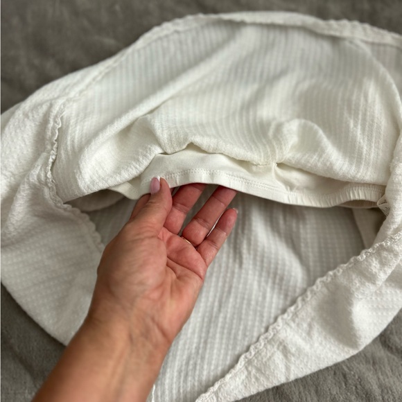 O'Neill White Smocked Short Sleeve Blouse - Picture 9 of 11